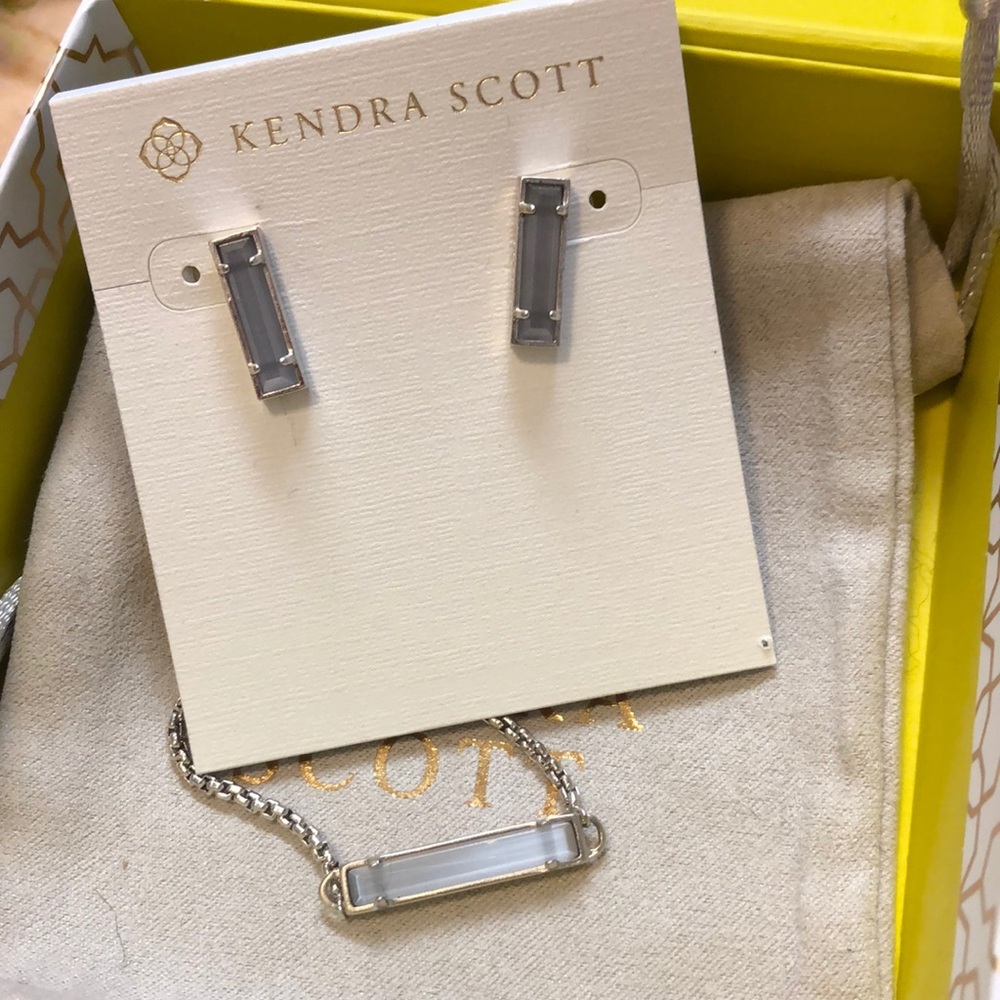 Kendra Scott earrings and bracelet